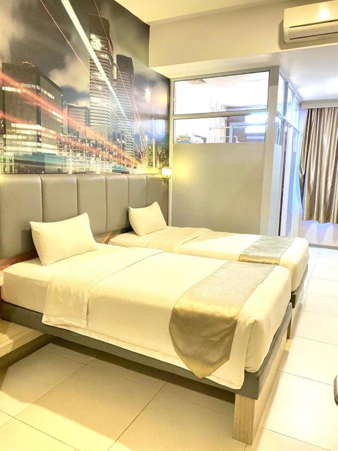 Os Hotel Tanjung Uncang Sagulung Eksteriør bilde